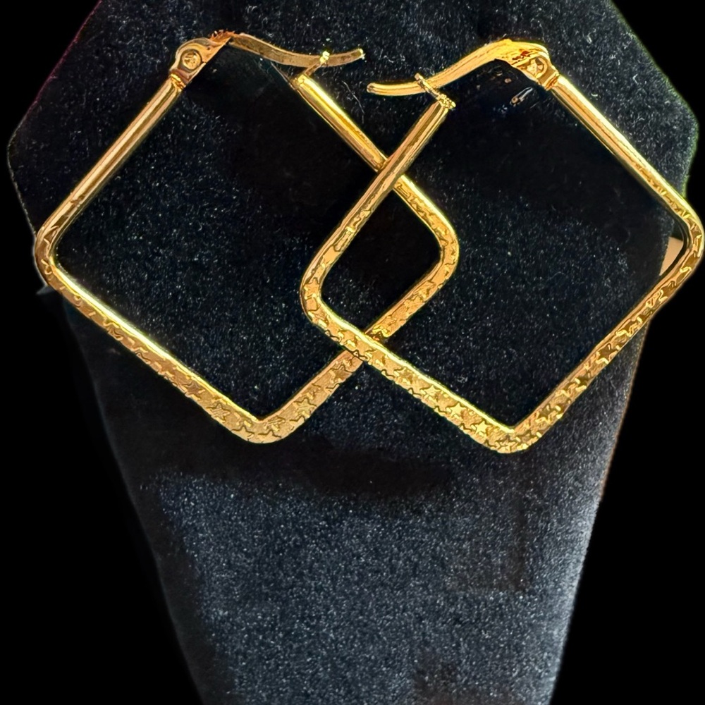Gold Square Hoop Earrings